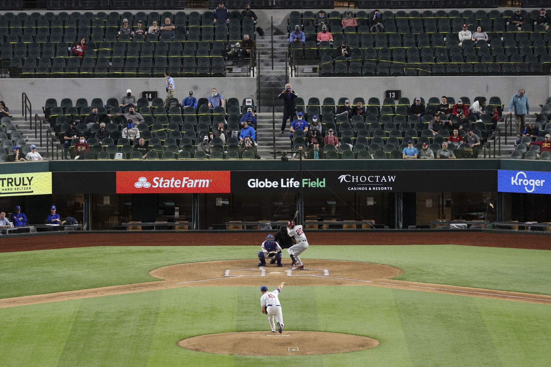 Photos: UTA baseball suffers 7-1 loss to University of Oklahoma
